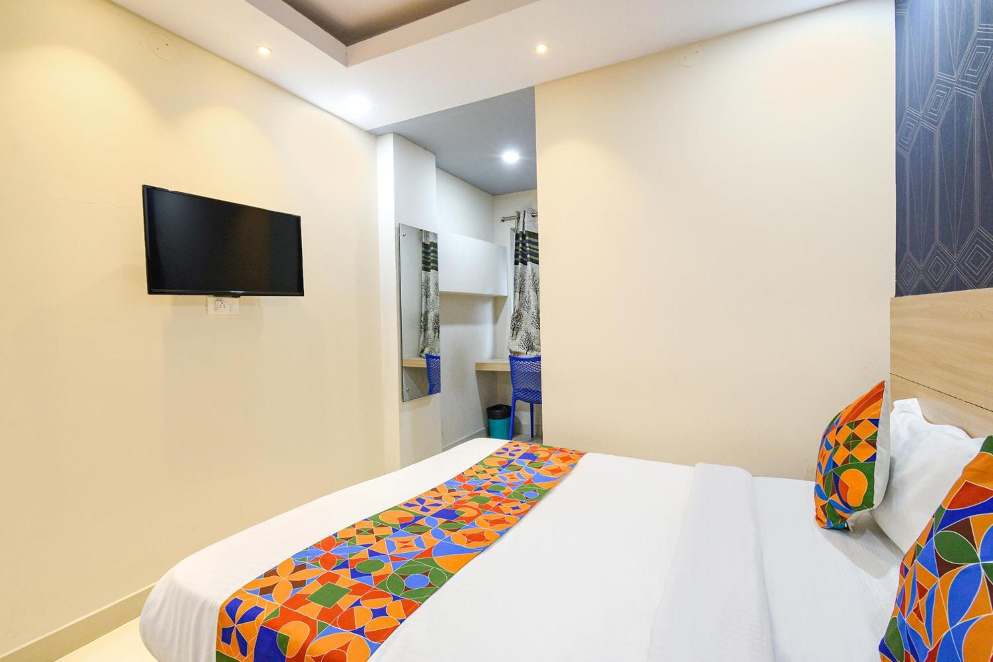 Fabhotel The Botanica - Nr Hyderabad Central University, Kondapur Kondapur  Exterior photo