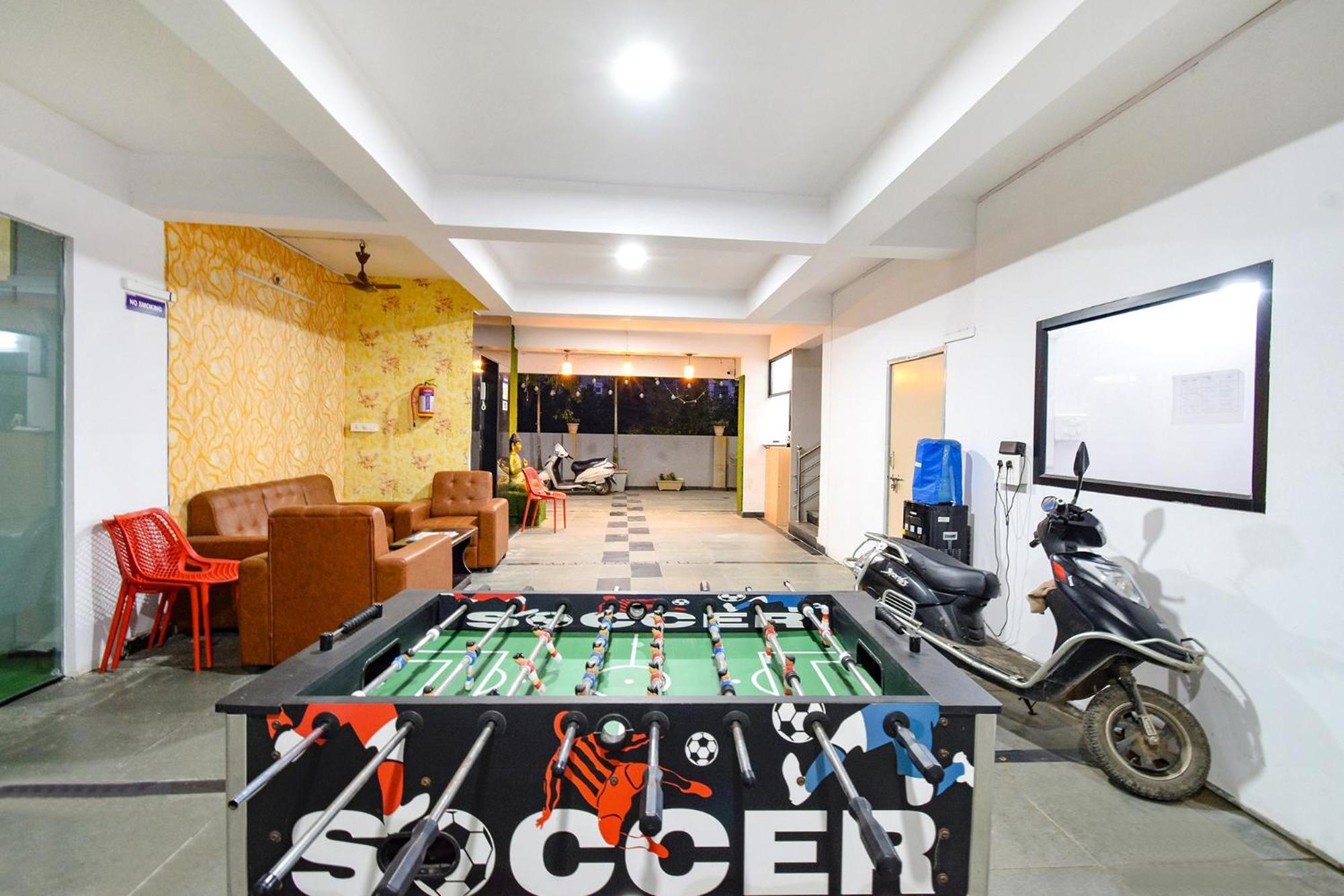 Fabhotel The Botanica - Nr Hyderabad Central University, Kondapur Kondapur  Exterior photo
