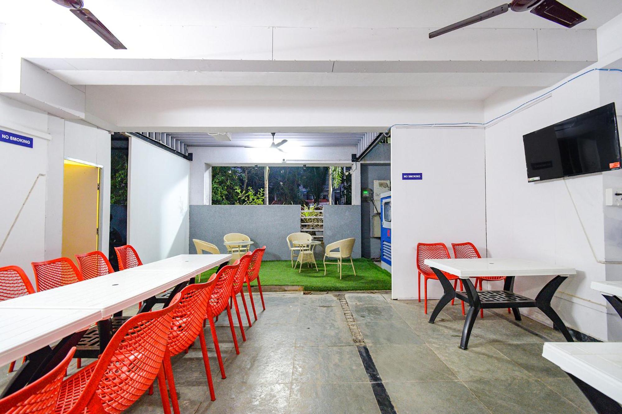 Fabhotel The Botanica - Nr Hyderabad Central University, Kondapur Kondapur  Exterior photo